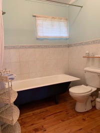Bathroom 4 - Guesthouse bathroom Bathroom 4 - Guesthouse bathroom