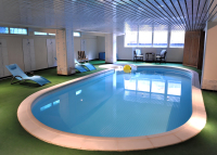 Swimming-Pool Swimming-Pool