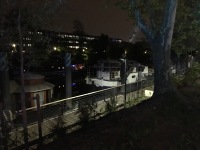 Nuit — Le ponton qui conduit aux bateaux Nuit — Le ponton qui conduit aux bateaux