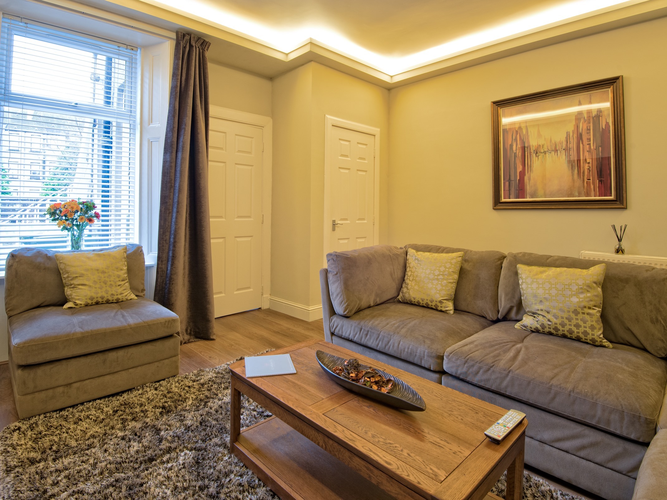 200 Living Area 200 Living Area