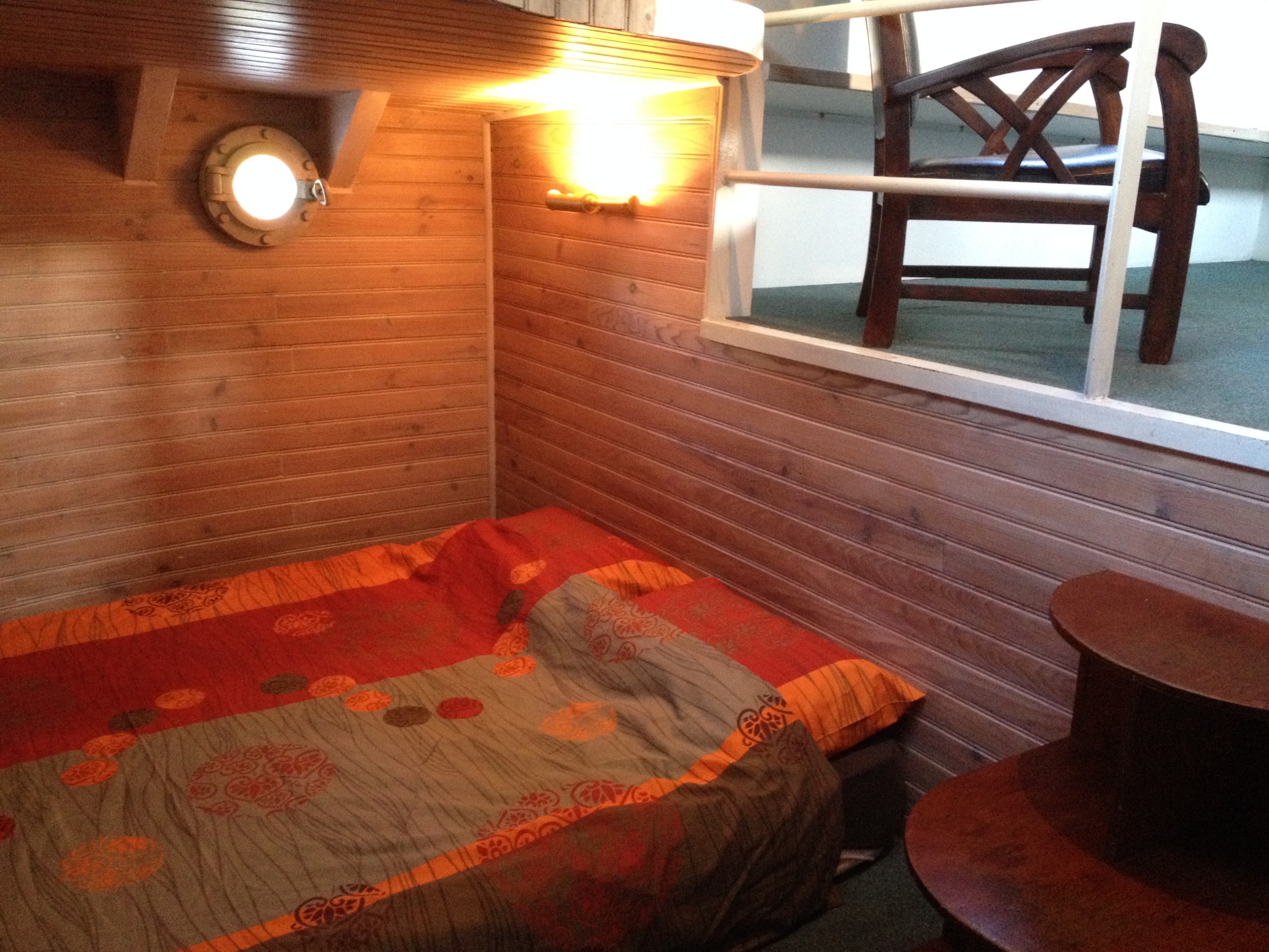 Studio - La couchette principale, avec le lit double Studio - La couchette principale, avec le lit double