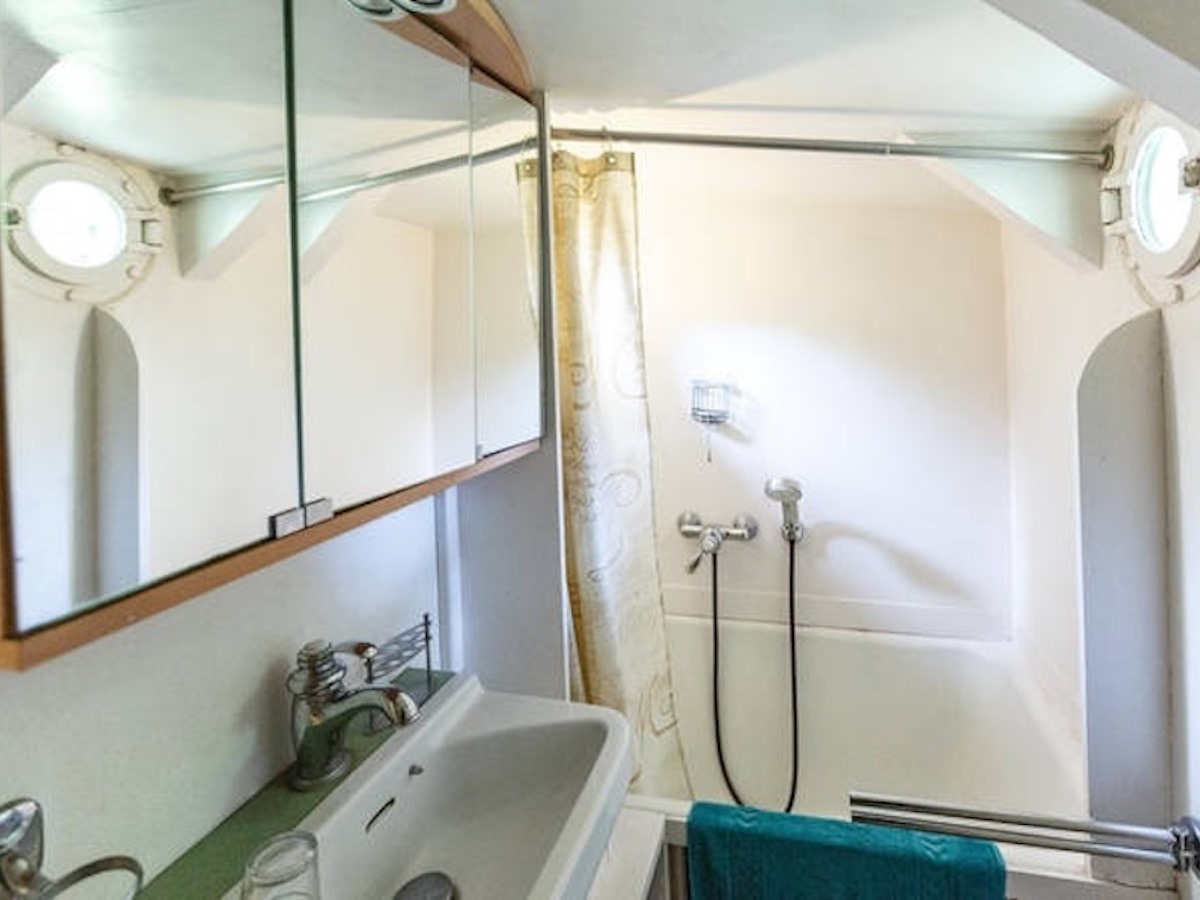 Studio — La salle de bain - WC Studio — La salle de bain - WC