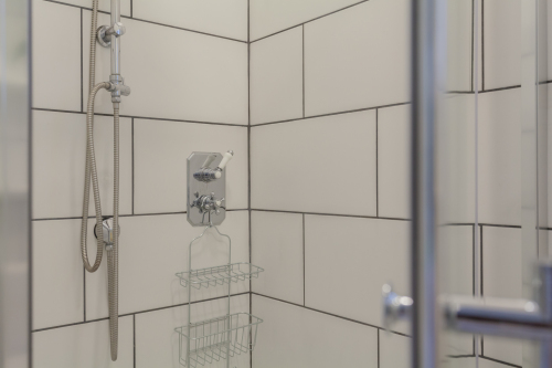 Bungalow-Ensuite with Bath-Countryside view - Base Rate