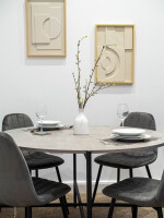 A relaxed dining experience