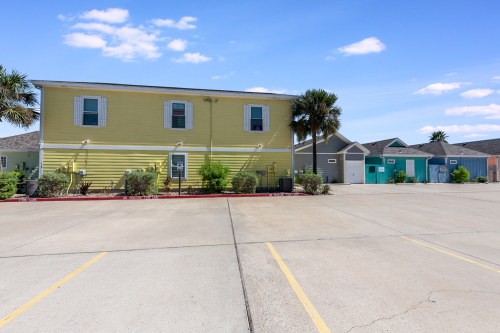The 3 assigned parking spots are just steps away, one spot has boat hookups