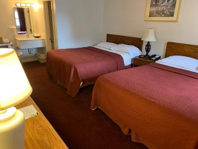 Motel Room - with 2 Queen Sized Beds