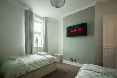 2 Single Beds