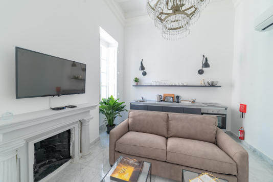 Sitting/dining/kitchen