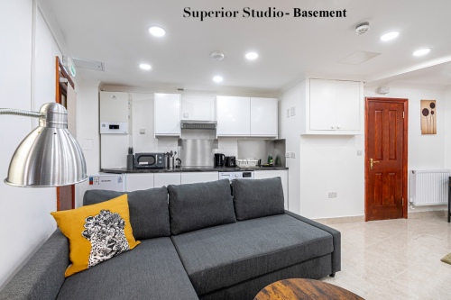 Superior Studio - Basement