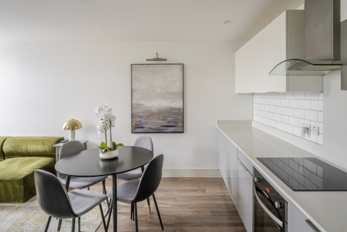 This sleek, contemporary kitchen combines high-end finishes with flawless functionality. Featuring premium appliances, elegant cabinetry, and a stunning island centerpiece, it’s the perfect space for cooking, entertaining, and enjoying everyday luxury.