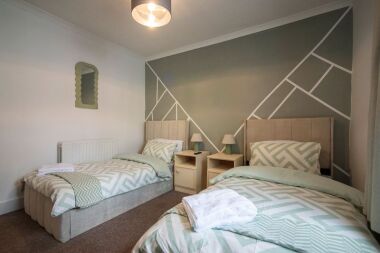 2 Single Beds