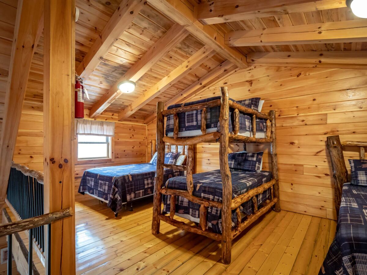 Bear Fork Lodge by Inn & Spa at Cedar Falls Lodges