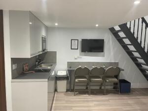 Apt.5 Studio Superior