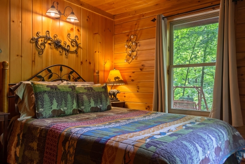 Queen size bed