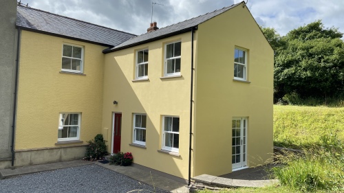 Ty Fynnon Holiday Cottage  - spacious cottage 