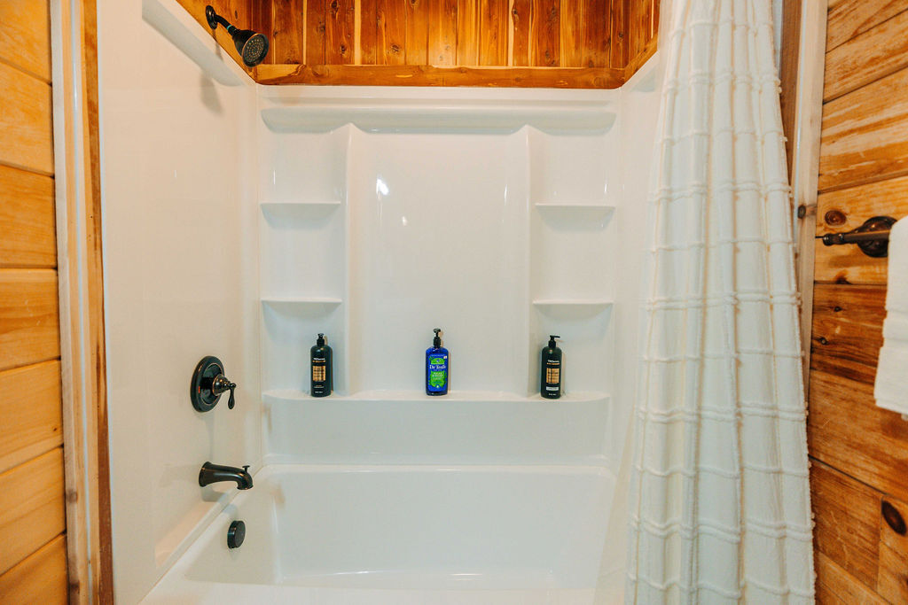 Rustic Cedar Inn | Photo 56