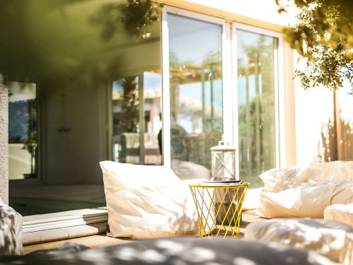 Lounge sur la terrasse suspendue