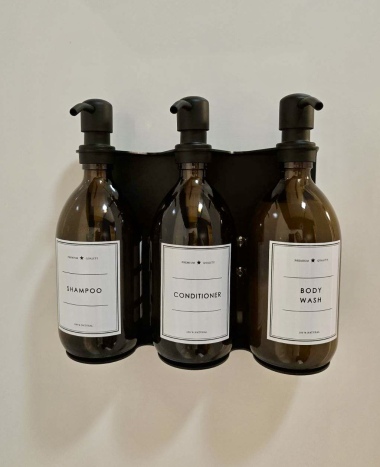 Shampoo, Conditioner and body wash included