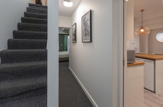 Internal stairs - Flat 2