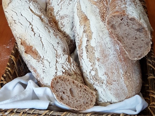 Ici, le pain au levain est fait maison !