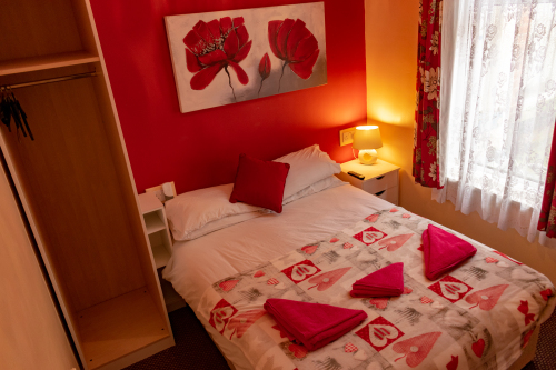 Double Room, Ensuite with Shower (Room 2)
