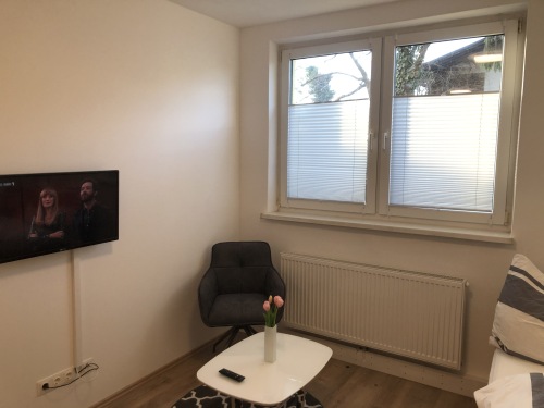 Sitzgelegenheit mit Tisch