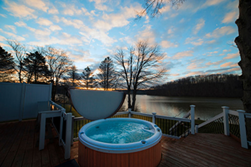Enjoy the Hot Tub in the Winter months