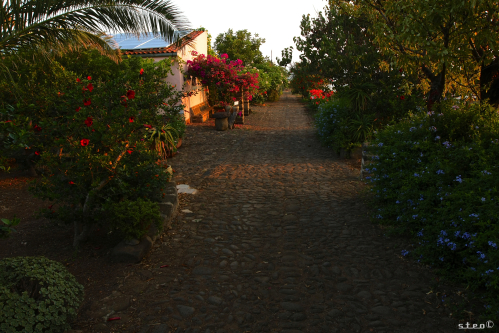 l'ingresso dell'agriturismo