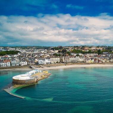 Havre Des Pas - Coast and pool