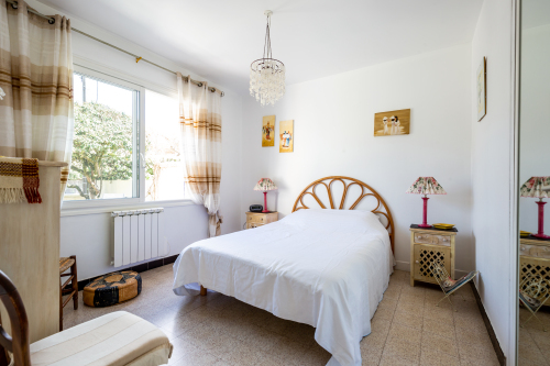 chambre 1, lit en 140 +  penderie