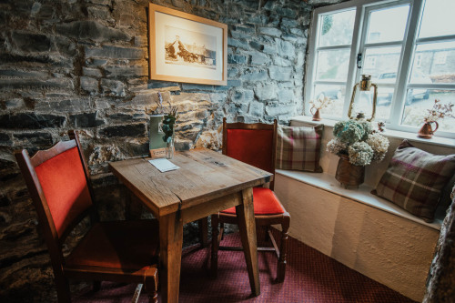 Cosy table for two