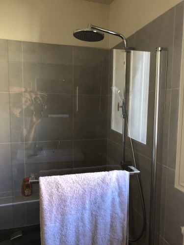Salle de bain, Chambre Sérénité Instant La Ferme avec bain-douche et double-vasque