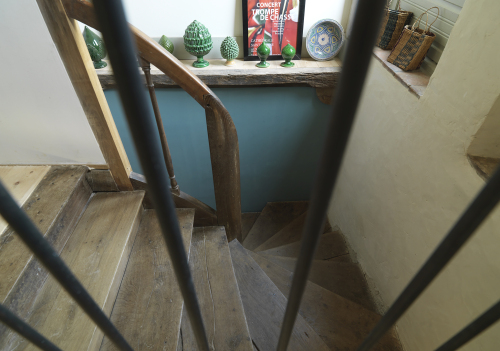 Escalier du palier vers le hall d'entrée 