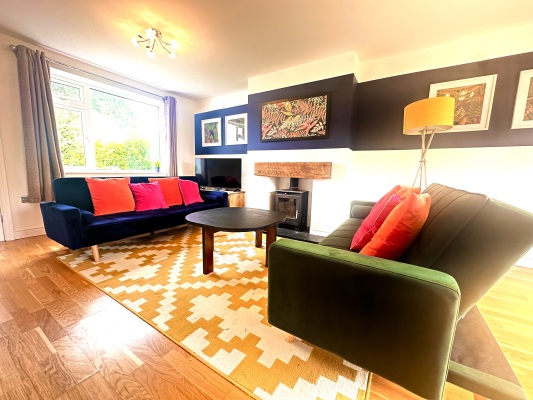 Funky lounge - Tavener Close Bromborough