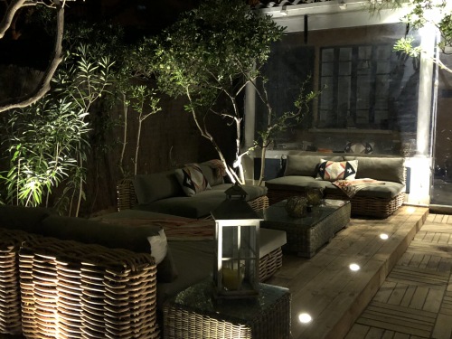 La terrasse le soir