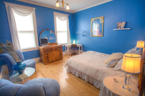 Cobalt Blue Room