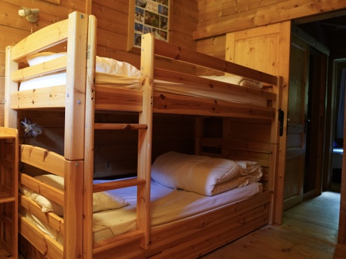 Chambre 2 lits superposés + lit gigogne