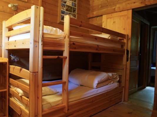 Chambre 2 lits superposés + lit gigogne