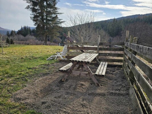 Sitting area and to the river
