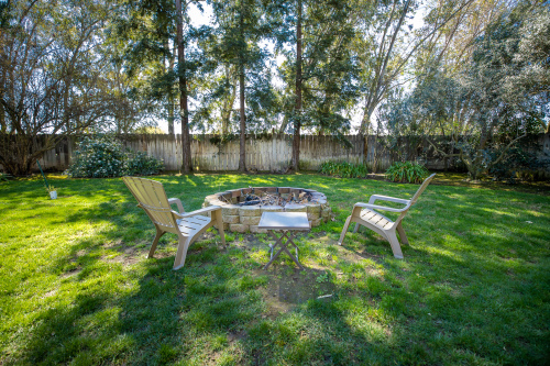 Fun outdoor fire pit to enjoy a glass of wine