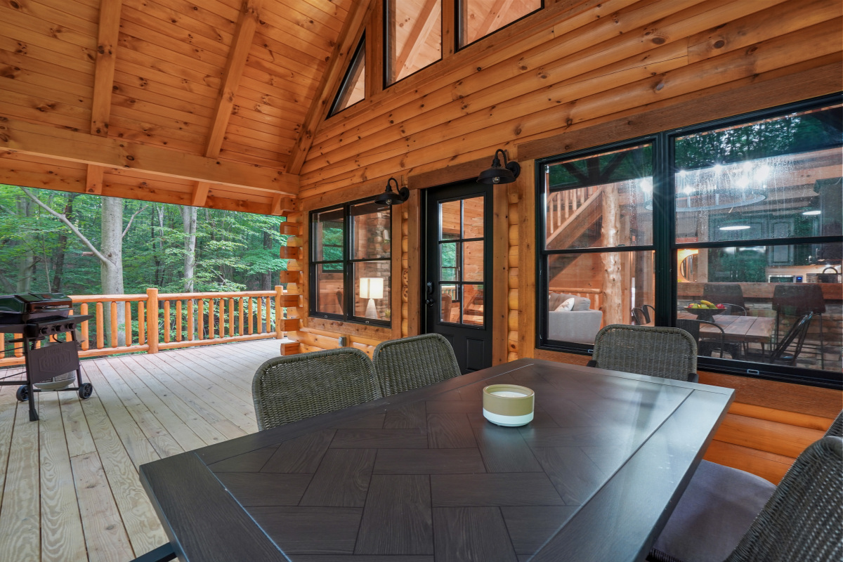 Walkers Retreat by The Retreats Hocking Hills