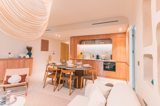 Salon avec vue sur le Vieux Port