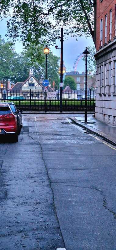 London Eye view from door