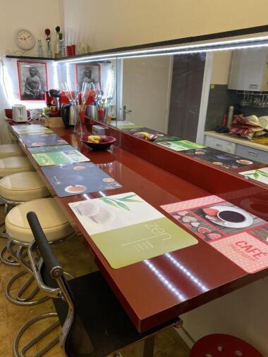 coin repas dans la cuisine