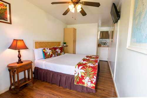 Deluxe-King-Ensuite-Mountain View - Base Rate