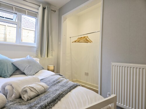 Plenty of hanging space 