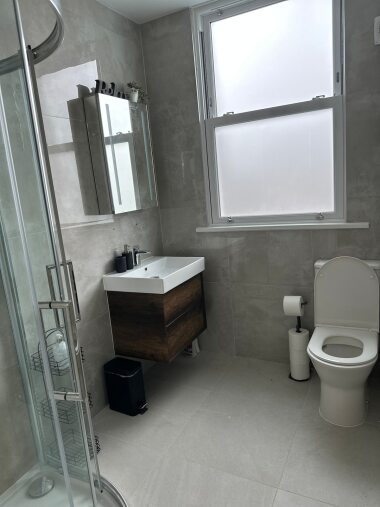 Modern bathroom, Walk-in shower