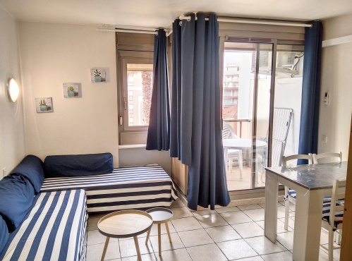 Double couchage dans le salon