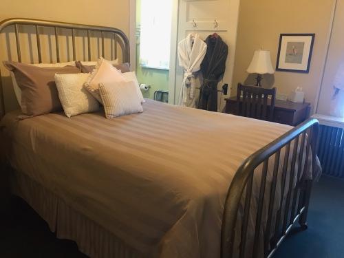 Double room-Private Bathroom-Deluxe-Courtyard view-B&B Room 204 - Sandhill C