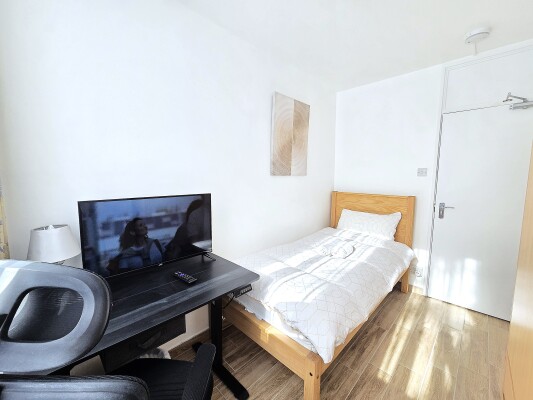 Bedroom 5